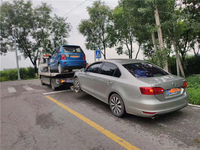 北京市区交通道路拯救拖车